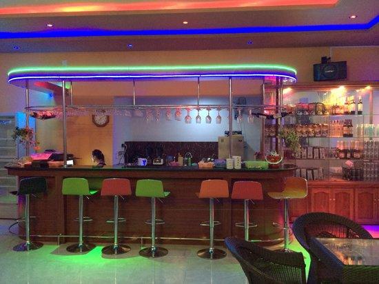 Cafe Q Q Brothers