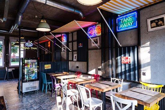 WOO THAI Street Food Hubska