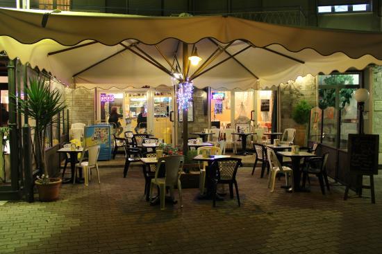 Bar New Pinky's