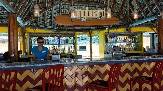 Longboard Pool Bar