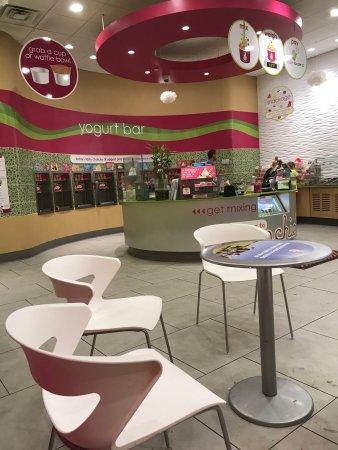 Menchie's Frozen Yogurt