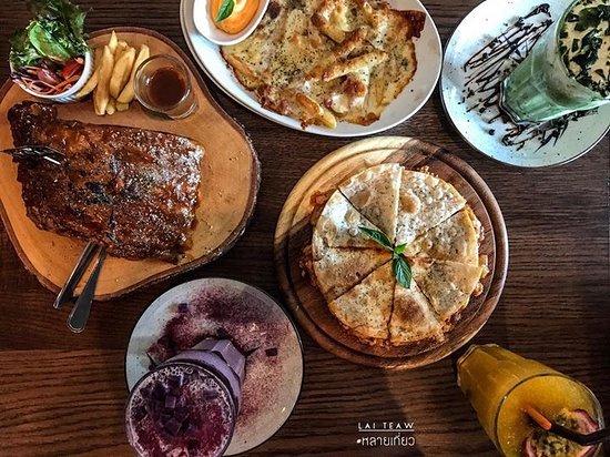 YoLo Cafe&Bistro