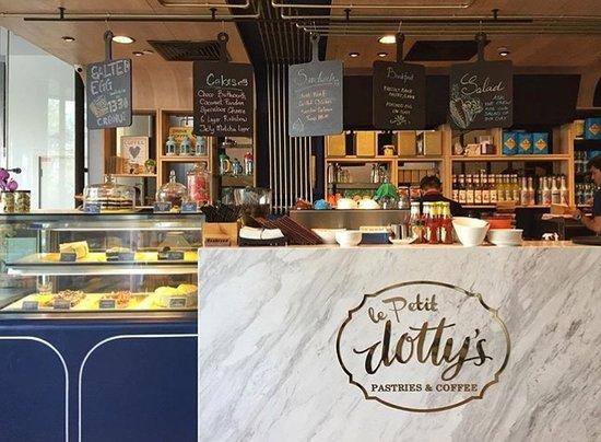 Le Petit Dotty's