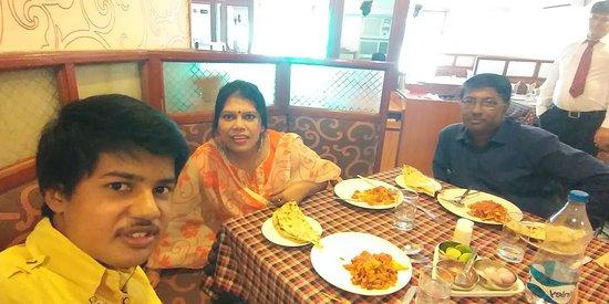 Raja Hotel Restaurant