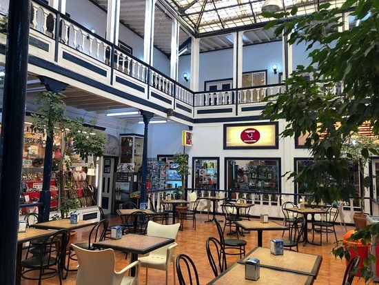 Centro Comercial El Mercadillo