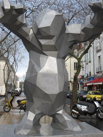 Statue Le Monstre
