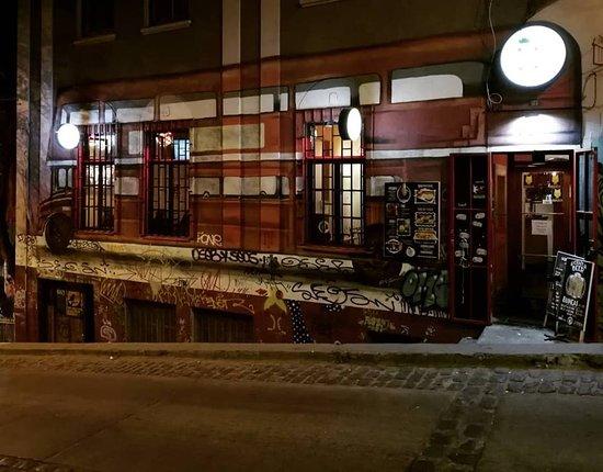 UK Bar Restaurant
