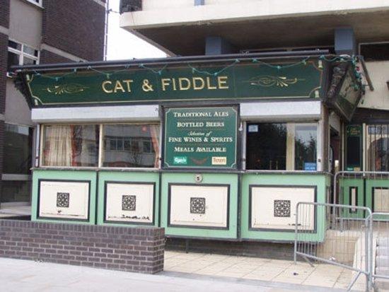 Cat & Fiddle