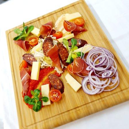 Magyar Gulyas Etterem