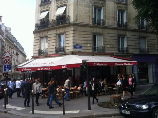 L'Avenue