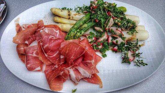 GUSTO, Restaurant & Cafe
