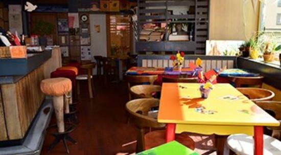 Cafe 12