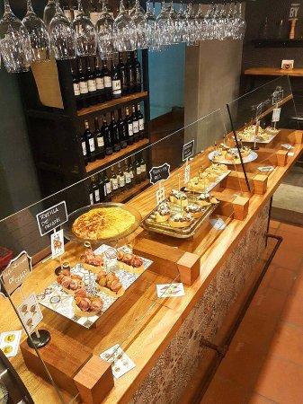 Madre Mia Tapas y Copas