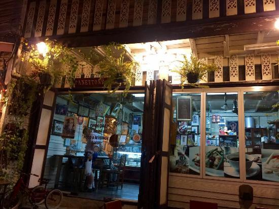 Panettone Bakery & Restaurant