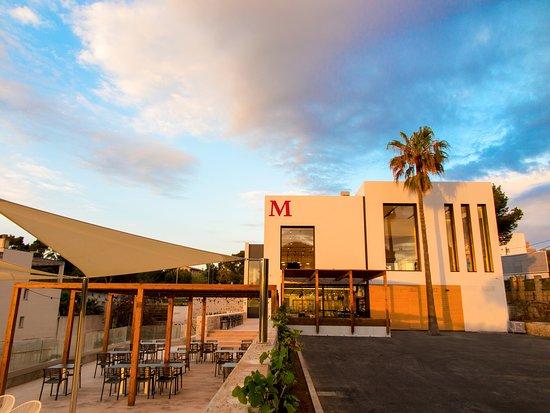 M the Lounge