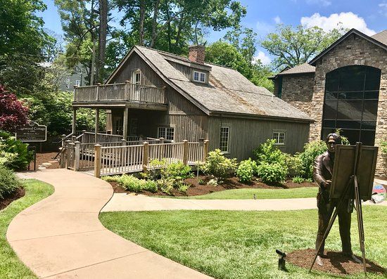Artists in Residence at Edgewood Cottage