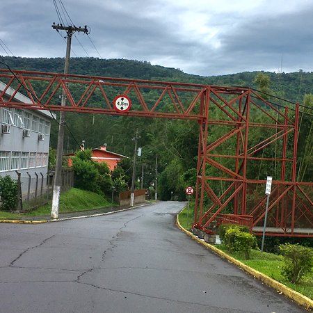 Ponte Metálica Sobre Arroio Marreca