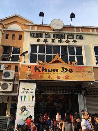 Khun de Thai Alor
