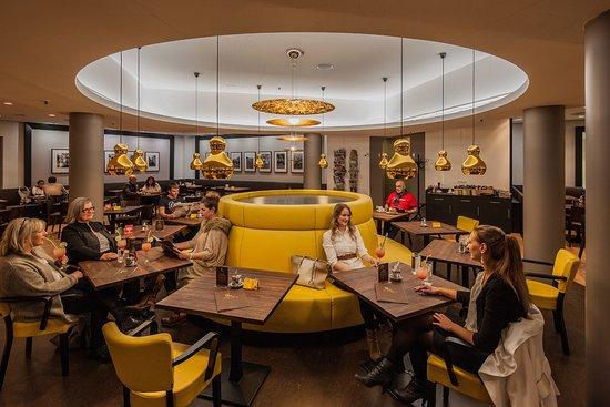 Piazza Cafe-Restaurant-Pizzeria