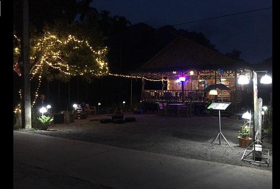 Khao Sok Indian Hut