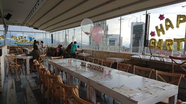 La Azotea Rooftop