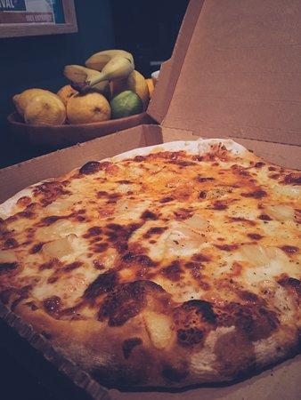Angelos Crepes & Pizza