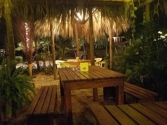 Pinches Tacos & Bar