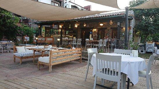 Gandil Restuarant