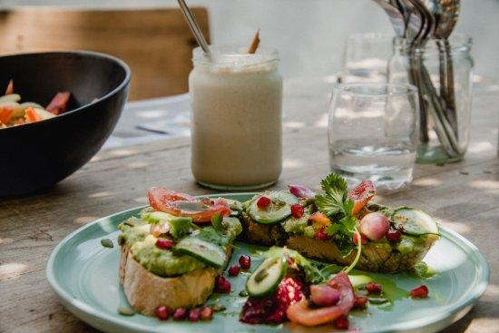 Nomad Cafe & Boutique