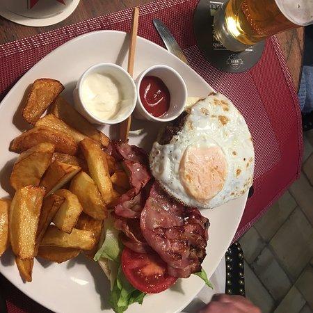 Chez Nous Bistro & Bar