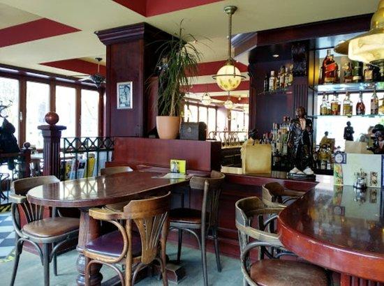 Cafe Oktober Harburg