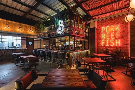 Barbaro Cocina Primitiva sede poblado