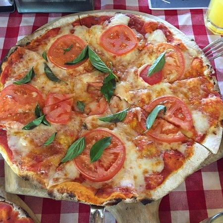 Trattoria Amici's