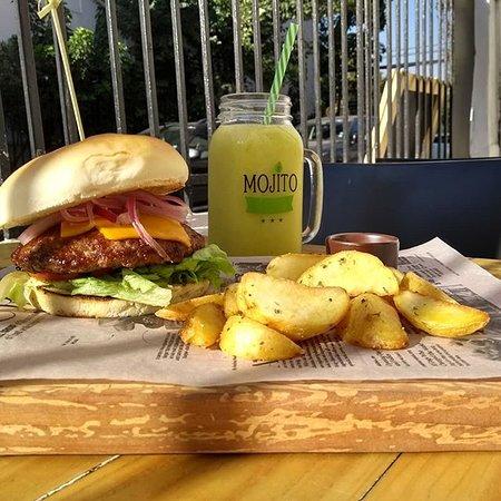 Burger Street 049