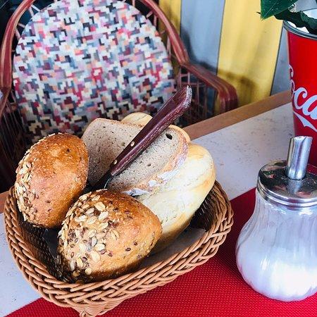 Deutsche Cafe Bar