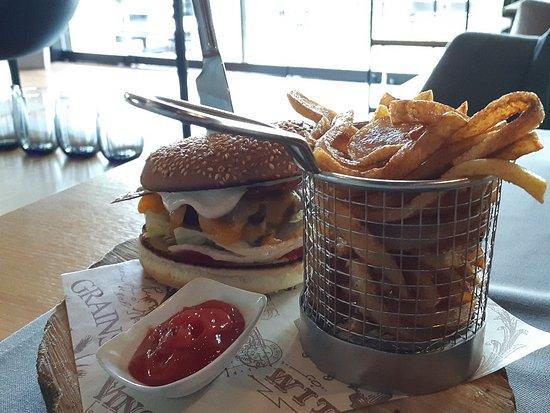 101 Bar & Dinner
