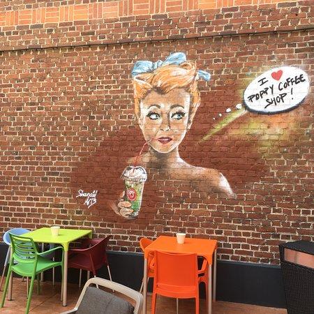 Poppy Coffee Shop