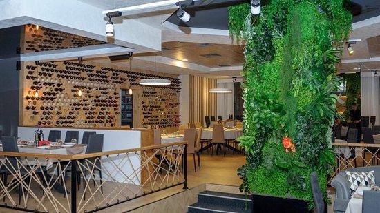 Viento Wine & Dinner