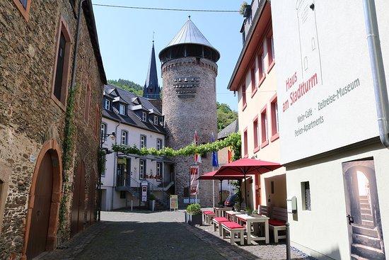 Restaurant & Wine-Cafe am Stadtturm