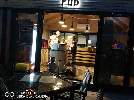 Sandwich Pub