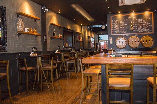 The Nicolas Pub