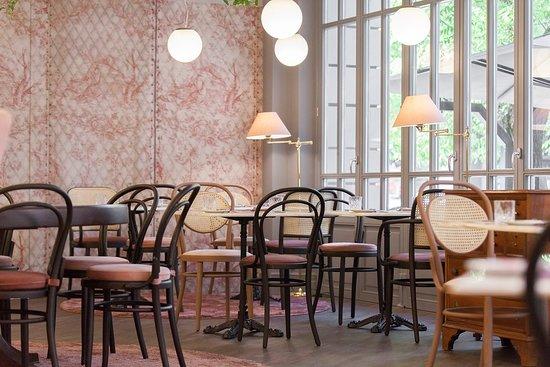 Charlie D. Brasserie