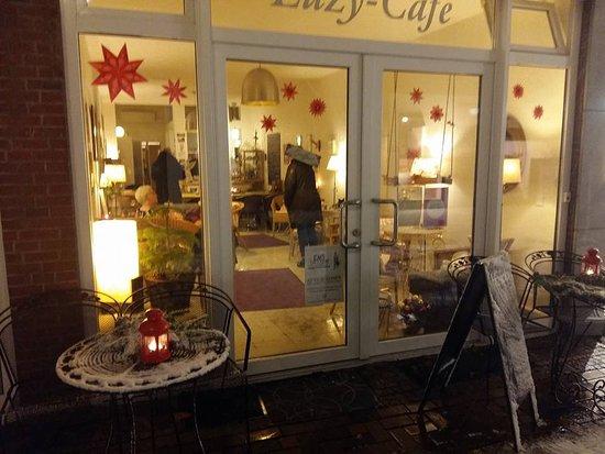 Luzy Cafe