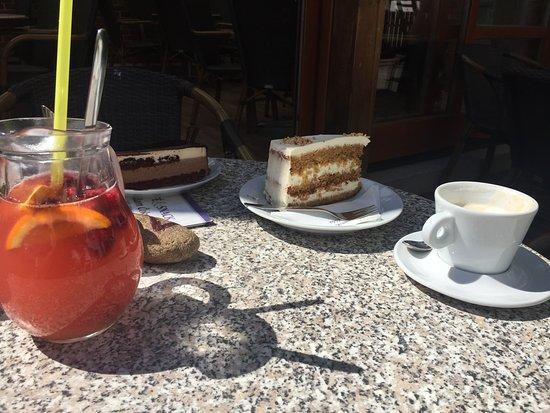Cafe & Snack