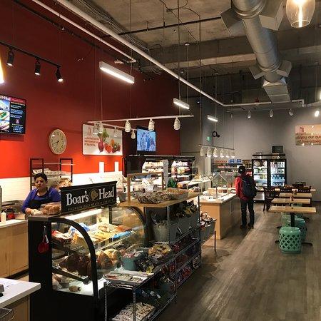 Metropolitan Deli & Cafe