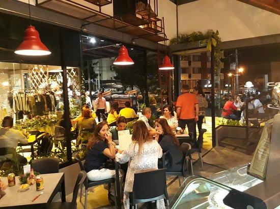 Cafe 360°
