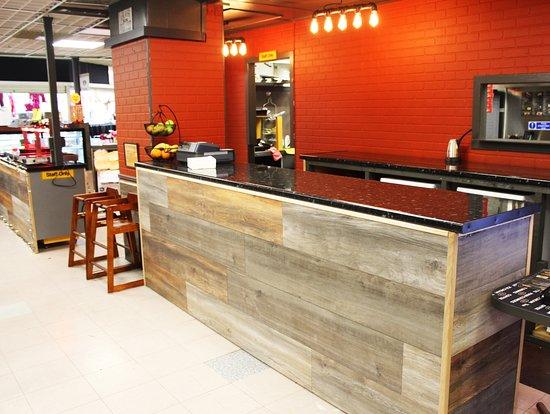 Combo Cafe & Restaurant