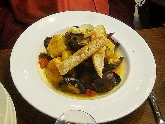 Artisan Kitchen and Lounge