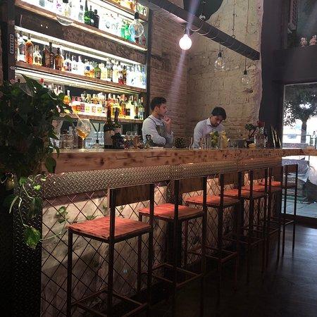 Misture cocktail bar