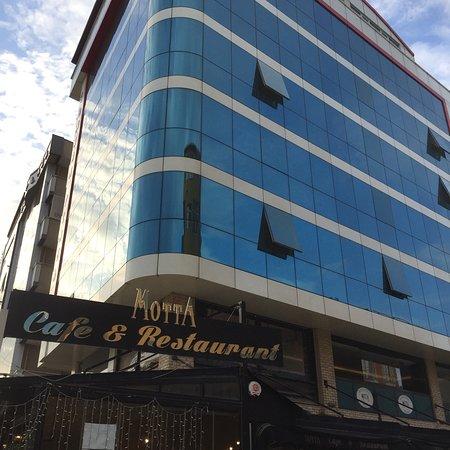 Motta Cafe & Restaurant
